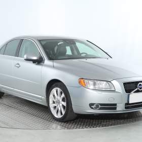 Fotka k inzerátu Volvo S80 2.4 D5 AWD / 19179858