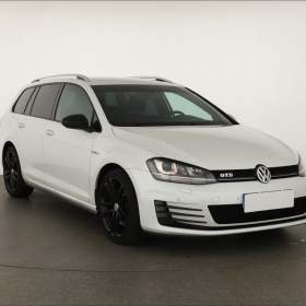 Fotka k inzerátu Volkswagen Golf 2.0 TDI GTD / 19183975