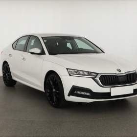 Fotka k inzerátu Škoda Octavia 1.5 TSI / 19185432