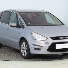 Fotka k inzerátu Ford S- MAX 2.0 TDCi / 19185464