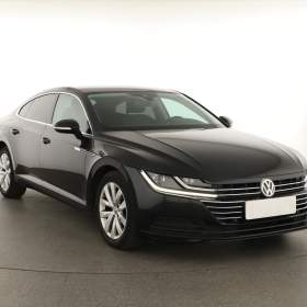 Fotka k inzerátu Volkswagen Arteon 2.0 TDI / 19187038