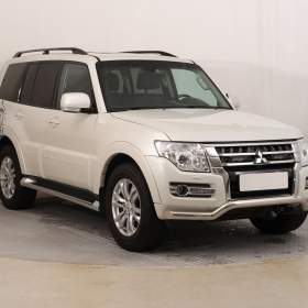 Fotka k inzerátu Mitsubishi Pajero 3.2 DI- D / 19200785