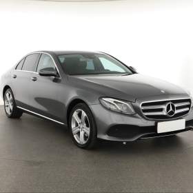 Mercedes- Benz Třídy E E 220 d / 19206059