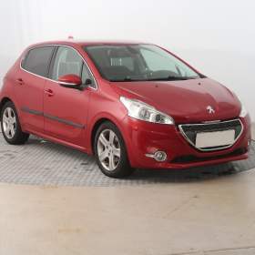 Fotka k inzerátu Peugeot 208 1.6 e- HDi / 19210757