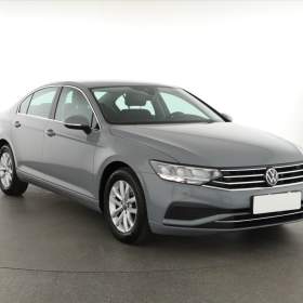 Fotka k inzerátu Volkswagen Passat 1.5 TSI / 19211544