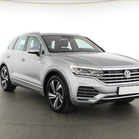 Fotka k inzerátu Volkswagen Touareg 3.0 TDI / 19231679