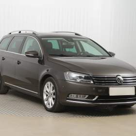 Fotka k inzerátu Volkswagen Passat 2.0 TDI / 19232786