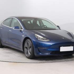 Tesla Model 3 Long Range 4WD 76kWh / 19235513