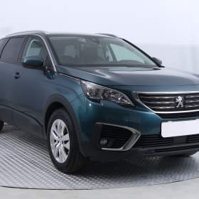 Fotka k inzerátu Peugeot 5008 PureTech 130 / 19236347