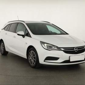 Fotka k inzerátu Opel Astra 1.6 CDTI / 19250468