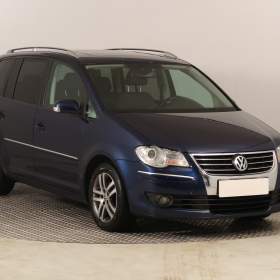 Fotka k inzerátu Volkswagen Touran 2.0 TDI / 19251202