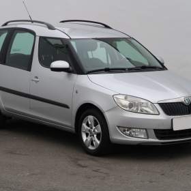 Fotka k inzerátu Škoda Roomster 1.2 TSI / 19258441