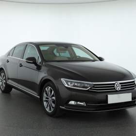 Fotka k inzerátu Volkswagen Passat 1.8 TSI / 19261123