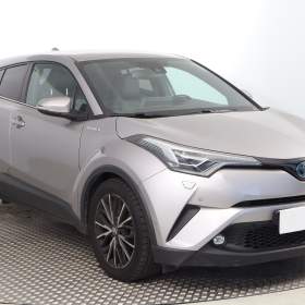 Fotka k inzerátu Toyota C- HR 1.8 Hybrid / 19266271