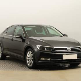 Fotka k inzerátu Volkswagen Passat 2.0 TDI / 19266434