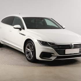 Fotka k inzerátu Volkswagen Arteon 2.0 TSI / 19267959