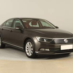 Fotka k inzerátu Volkswagen Passat 2.0 TDI / 19272156