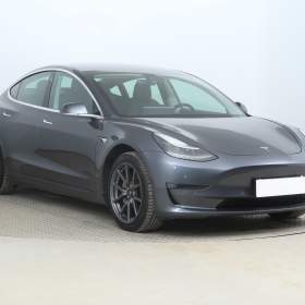 Tesla Model 3 Long Range 4WD 76kWh / 19273158