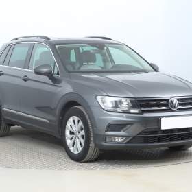 Fotka k inzerátu Volkswagen Tiguan 1.5 TSI / 19273167