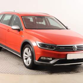 Fotka k inzerátu Volkswagen Passat 2.0 TDI / 19280397