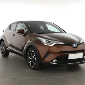 Fotka k inzerátu Toyota C- HR 1.8 Hybrid / 19281457