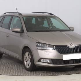 Fotka k inzerátu Škoda Fabia 1.0 TSI / 19290101