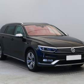 Fotka k inzerátu Volkswagen Passat 2.0 BiTDI / 19290124