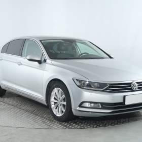 Fotka k inzerátu Volkswagen Passat 2.0 TDI / 19297943