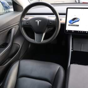 Tesla Model 3 Long Range 4WD 76kWh / 19298525