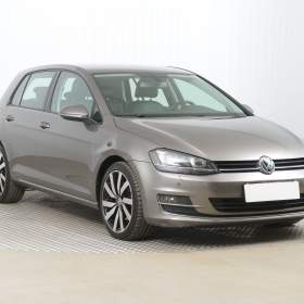 Fotka k inzerátu Volkswagen Golf 2.0 TDI / 19298640