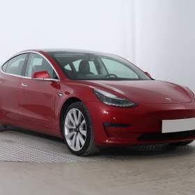 Tesla Model 3 Long Range 4WD 76kWh / 19299581