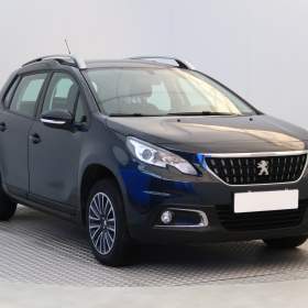 Fotka k inzerátu Peugeot 2008 1.2 PureTech / 19299635