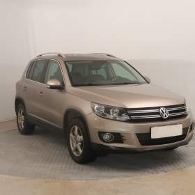 Fotka k inzerátu Volkswagen Tiguan 2.0 TDI / 19300108