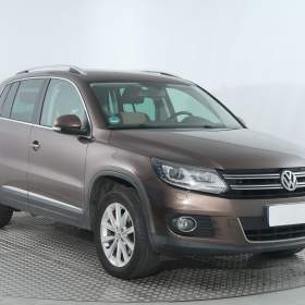 Fotka k inzerátu Volkswagen Tiguan 2.0 TDI / 19300781