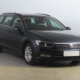 Fotka k inzerátu Volkswagen Passat 2.0 TDI / 19300818