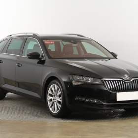 Fotka k inzerátu Škoda Superb 1.5 TSI / 19301230