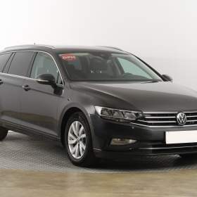 Fotka k inzerátu Volkswagen Passat 2.0 TDI / 19302044