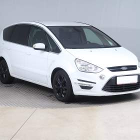 Fotka k inzerátu Ford S- MAX 2.0 TDCi / 19302910