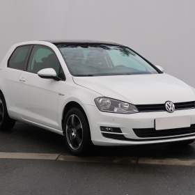 Fotka k inzerátu Volkswagen Golf 1.2 TSI / 19312084