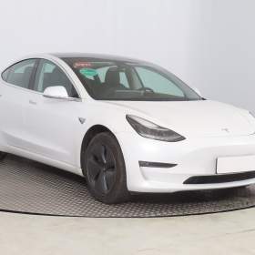 Tesla Model 3 Long Range 4WD 72kWh / 19312940