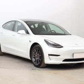 Tesla Model 3 Long Range 4WD 76kWh / 19383910