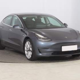 Tesla Model 3 Long Range 4WD 73kWh / 19387333