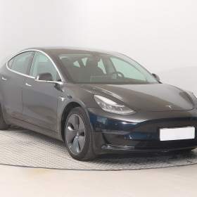 Tesla Model 3 Long Range 4WD 73kWh / 19388893