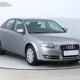 Fotka k inzerátu Audi A4 2.0 TFSI / 19177012