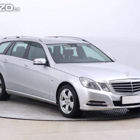 Fotka k inzerátu Mercedes- Benz Třídy E E 220 CDI / 19303257