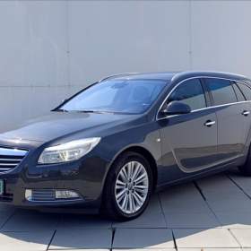 Fotka k inzerátu Opel Insignia 2,0 CDTi A. Klima, Navi, tempomat / 18895617