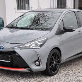 Fotka k inzerátu Toyota Yaris 1.5 Hybrid 54kW GR / 18403944