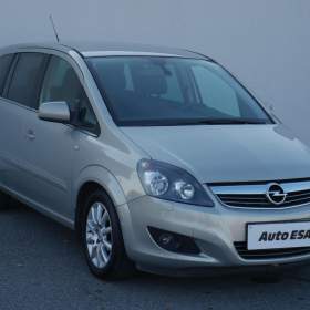 Fotka k inzerátu Opel Zafira 1.7 CDTi, 2. maj,ČR, AC / 17498369