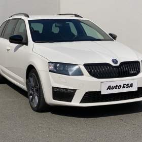 Fotka k inzerátu Škoda Octavia 2.0 TDi, RS, bixen, navi / 18339745