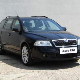 Fotka k inzerátu Škoda Octavia 2.0 TFSi, RS, xenon, TZ / 18415367